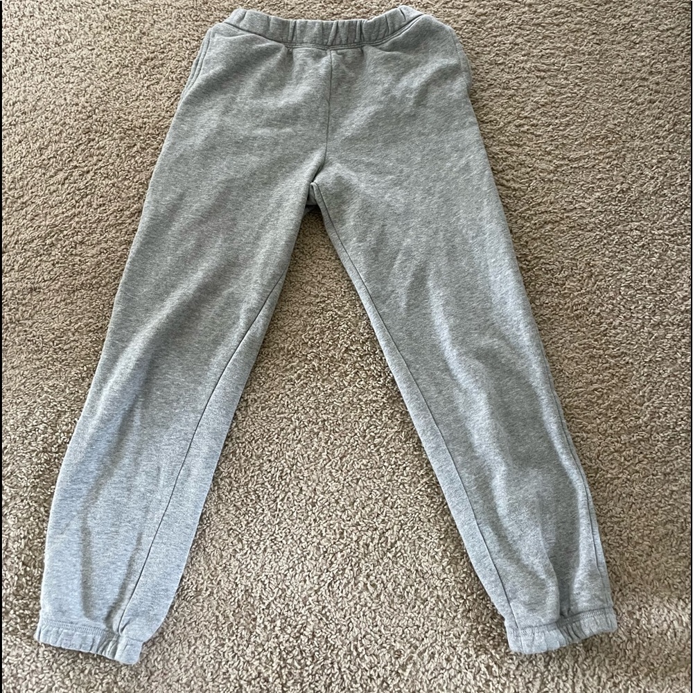 grey art class sweats